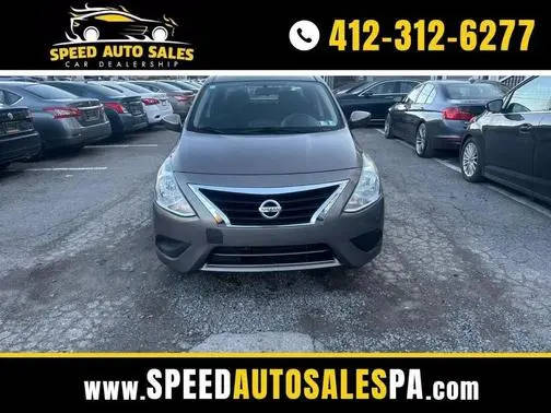 2017 Nissan Versa SV FWD photo