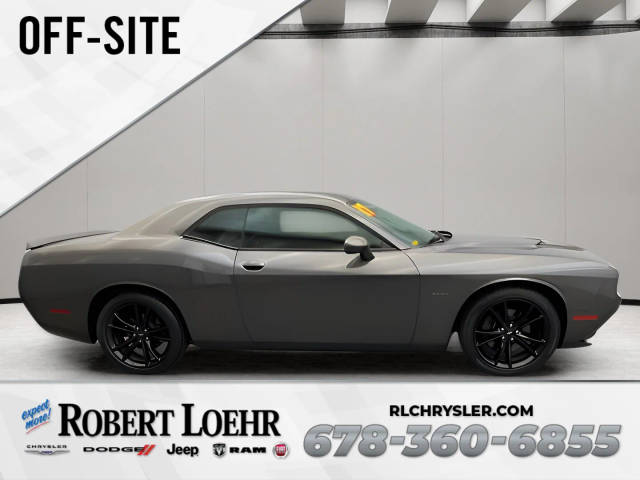 2017 Dodge Challenger R/T RWD photo