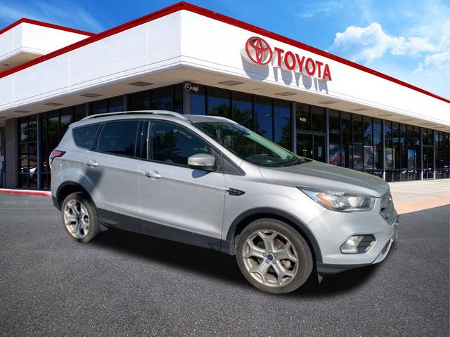 2017 Ford Escape Titanium 4WD photo