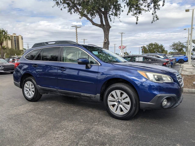 2017 Subaru Outback Premium AWD photo