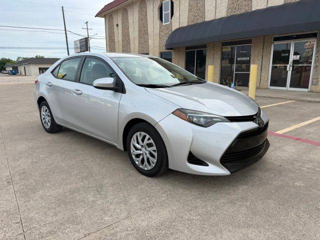 2017 Toyota Corolla LE FWD photo