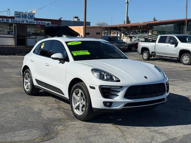 2016 Porsche Macan S AWD photo