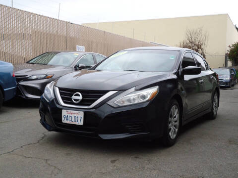 2017 Nissan Altima 2.5 S FWD photo