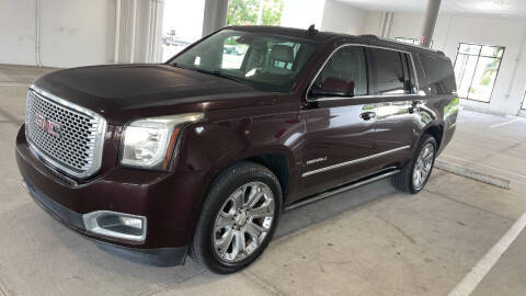 2017 GMC Yukon XL Denali 4WD photo