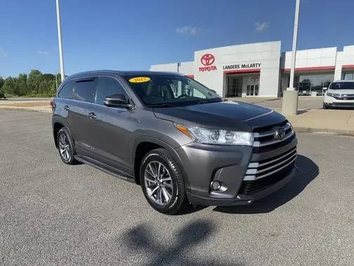2017 Toyota Highlander XLE FWD photo