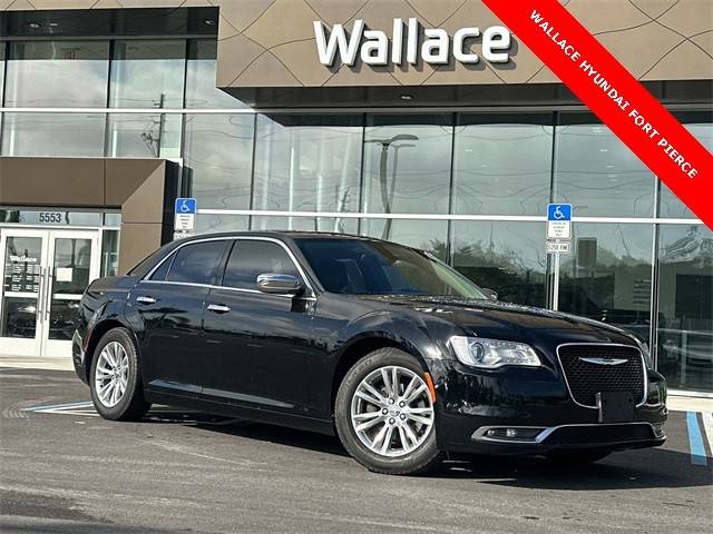 2016 Chrysler 300 300C RWD photo