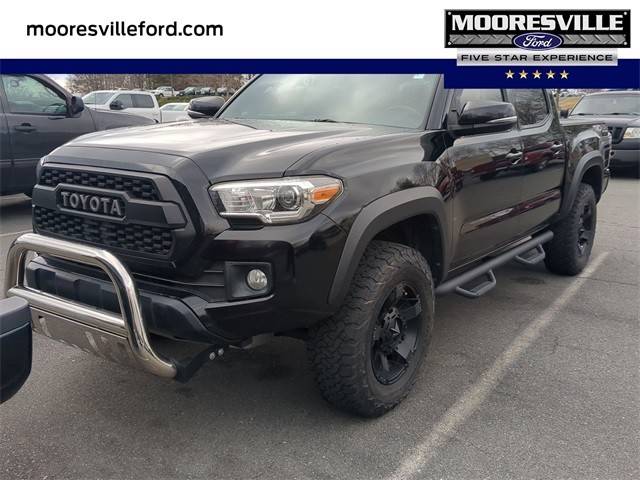 2017 Toyota Tacoma TRD Off Road 4WD photo