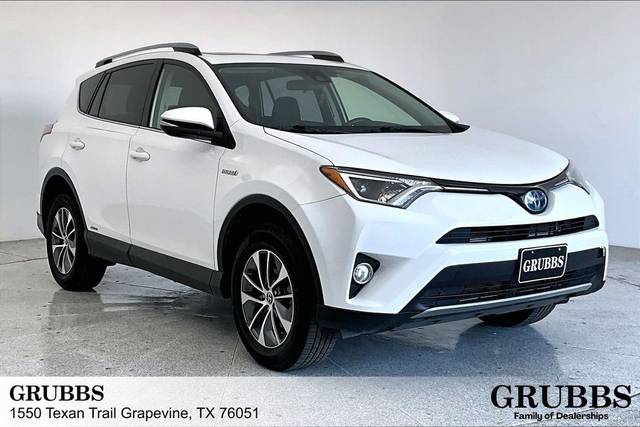 2017 Toyota RAV4 XLE AWD photo