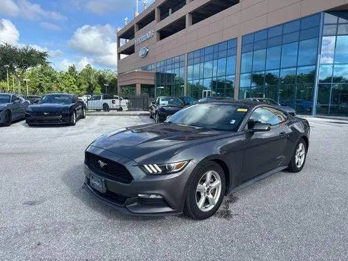 2017 Ford Mustang V6 RWD photo