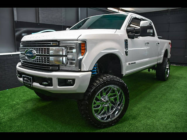 2017 Ford F-250 Super Duty Platinum 4WD photo
