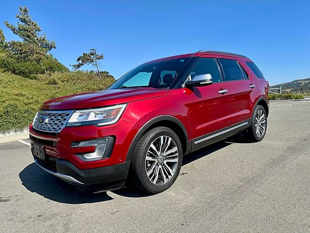 2017 Ford Explorer Platinum 4WD photo