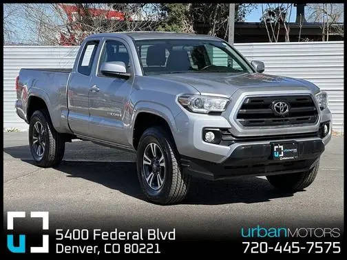 2017 Toyota Tacoma SR5 4WD photo