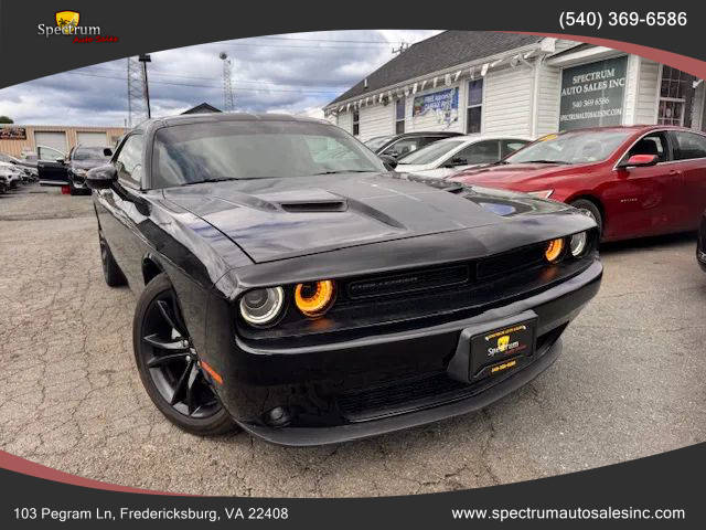 2017 Dodge Challenger SXT Plus RWD photo