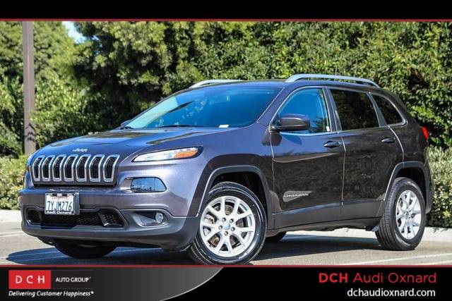 2017 Jeep Cherokee Latitude FWD photo