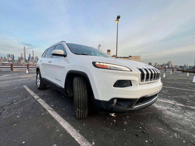 2017 Jeep Cherokee Limited 4WD photo