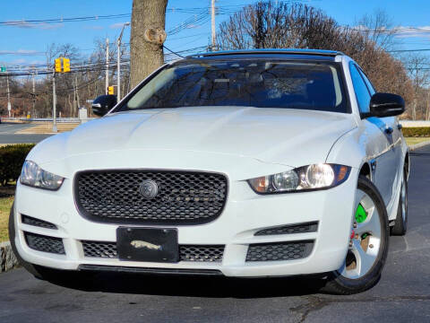 2017 Jaguar XE 25t RWD photo