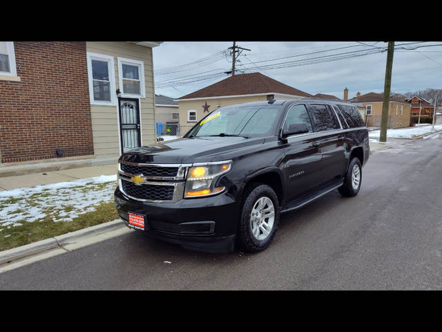 2017 Chevrolet Suburban LT 4WD photo