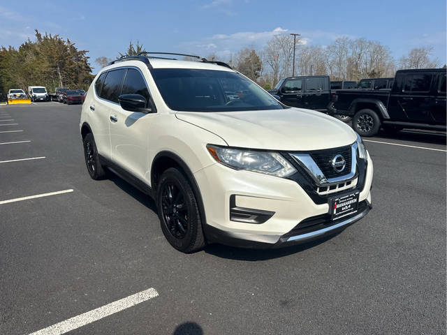 2017 Nissan Rogue SV AWD photo