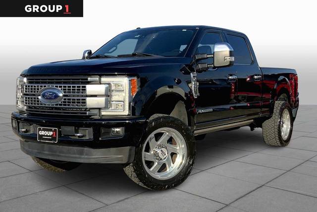 2017 Ford F-250 Super Duty Platinum 4WD photo