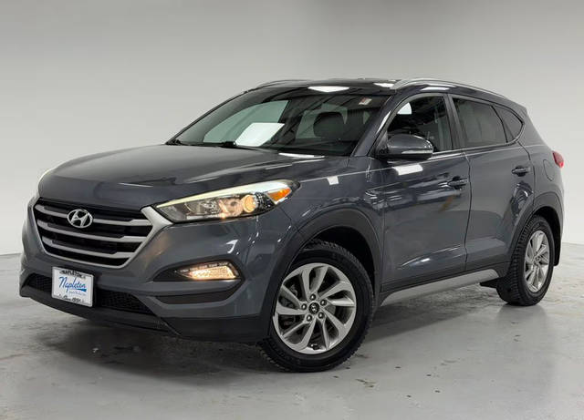 2017 Hyundai Tucson SE Plus FWD photo