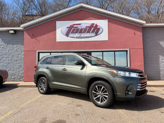 2017 Toyota Highlander XLE AWD photo