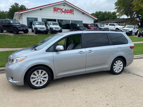 2017 Toyota Sienna Limited FWD photo