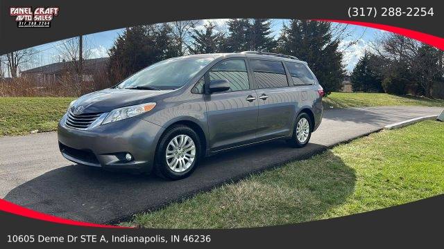 2017 Toyota Sienna XLE Premium FWD photo