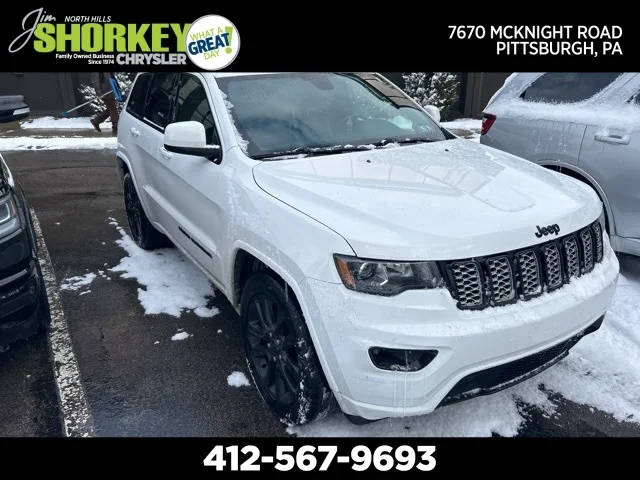 2017 Jeep Grand Cherokee Altitude 4WD photo