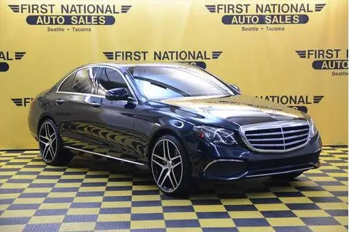 2017 Mercedes-Benz E-Class E 300 Luxury RWD photo