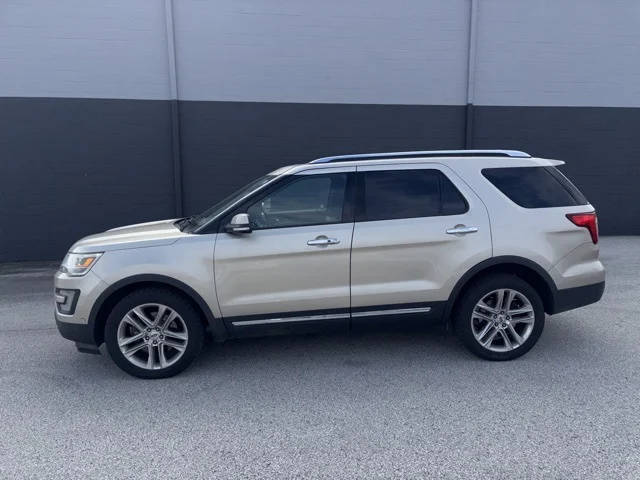 2017 Ford Explorer Limited 4WD photo