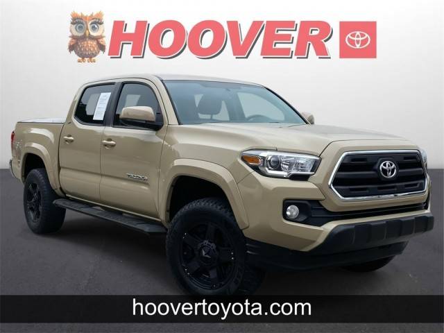 2017 Toyota Tacoma SR5 4WD photo