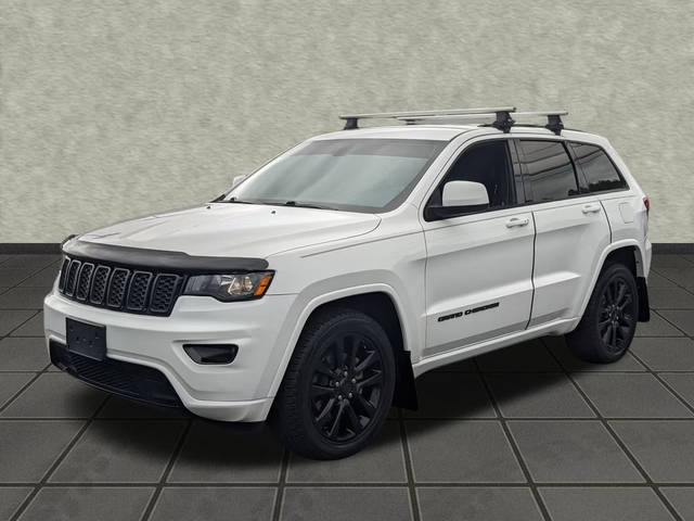 2017 Jeep Grand Cherokee Altitude 4WD photo