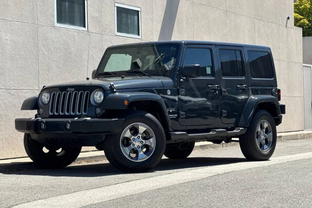 2017 Jeep Wrangler Unlimited Sahara 4WD photo