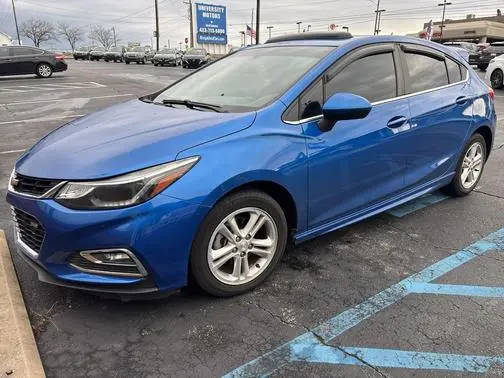 2017 Chevrolet Cruze LT FWD photo