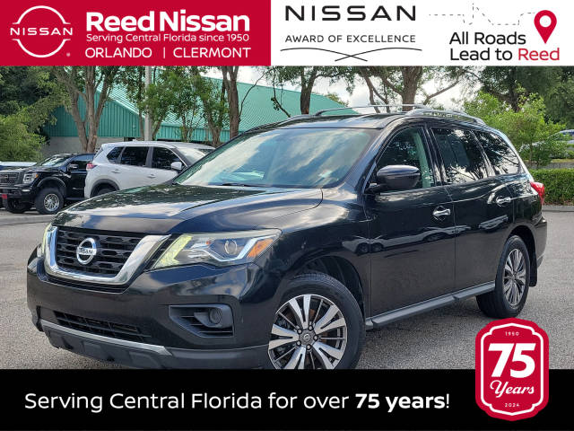 2017 Nissan Pathfinder S FWD photo