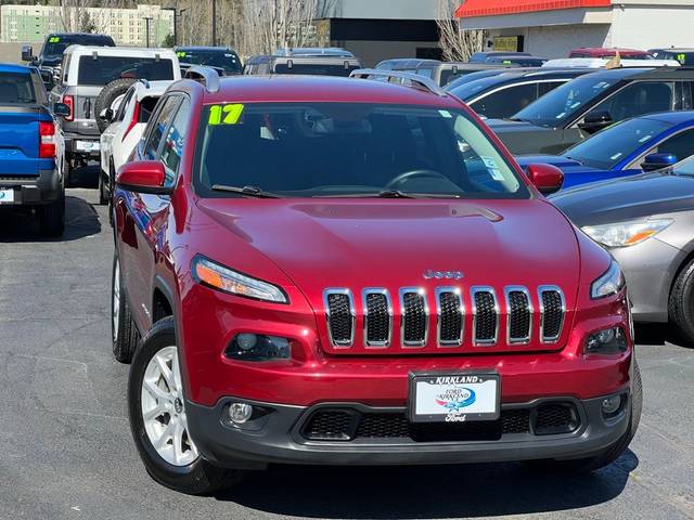 2017 Jeep Cherokee Latitude 4WD photo