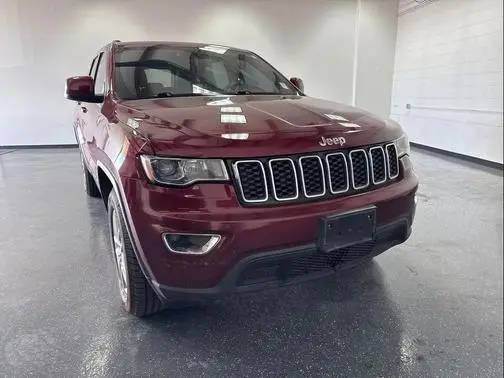 2017 Jeep Grand Cherokee Laredo 4WD photo