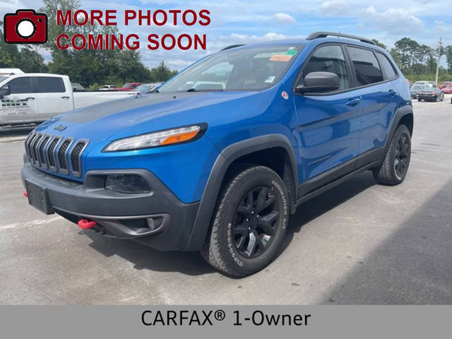 2017 Jeep Cherokee Trailhawk 4WD photo