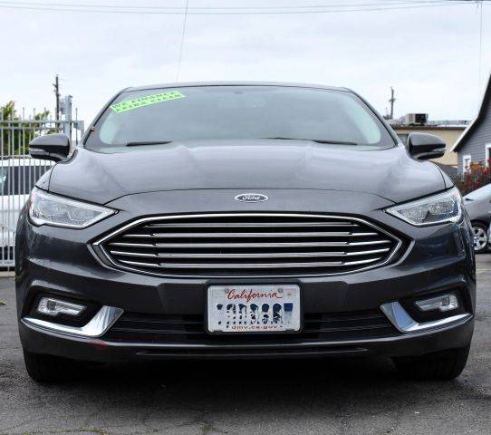 2017 Ford Fusion Energi SE FWD photo