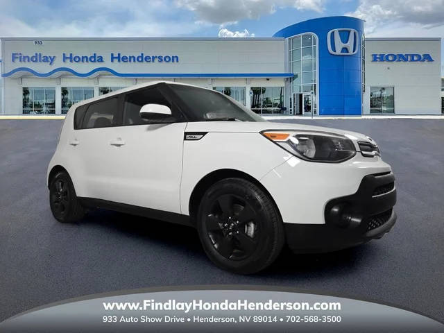 2017 Kia Soul Base FWD photo