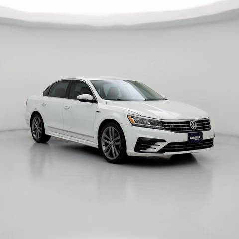 2017 Volkswagen Passat R-Line w/Comfort Pkg FWD photo