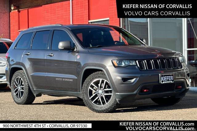 2017 Jeep Grand Cherokee Trailhawk 4WD photo