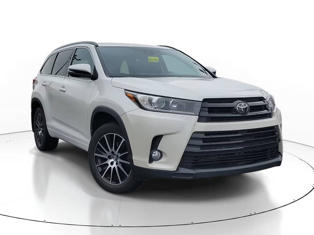 2017 Toyota Highlander SE AWD photo