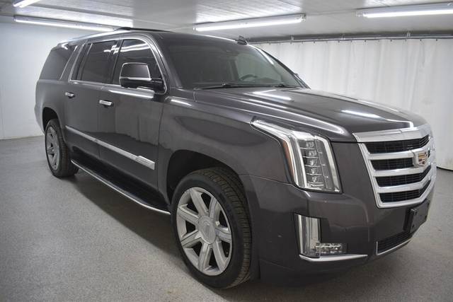 2017 Cadillac Escalade ESV Luxury 4WD photo