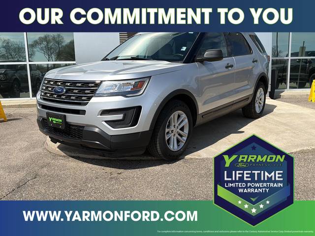 2017 Ford Explorer Base 4WD photo