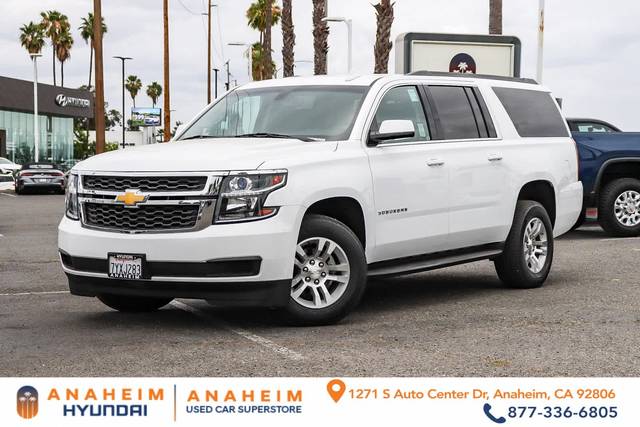2017 Chevrolet Suburban LS RWD photo