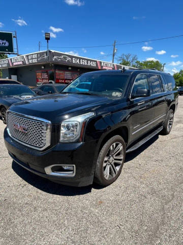 2017 GMC Yukon XL Denali 4WD photo