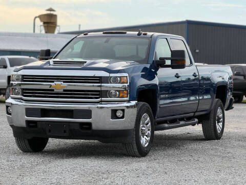 2017 Chevrolet Silverado 3500HD LT 4WD photo