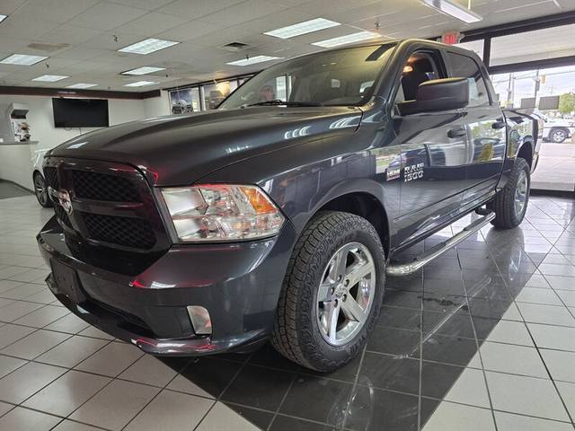 2017 Ram 1500 Express 4WD photo