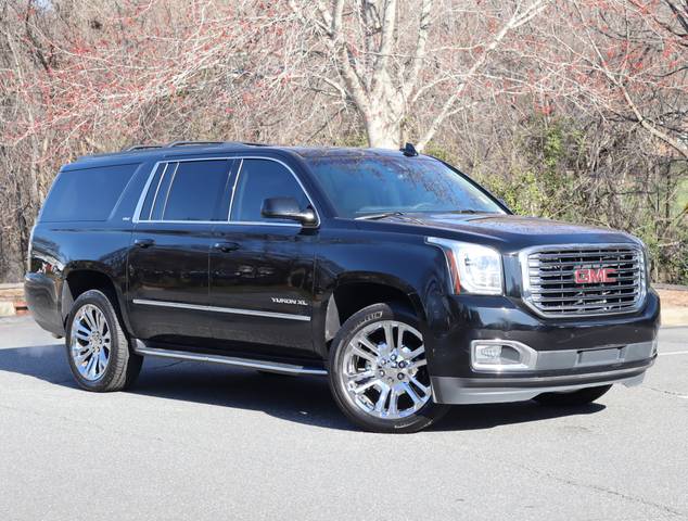 2017 GMC Yukon XL SLT 4WD photo